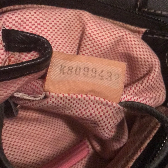 Dooney & Bourke purse (black and gray monogram) - Picture 4 of 5